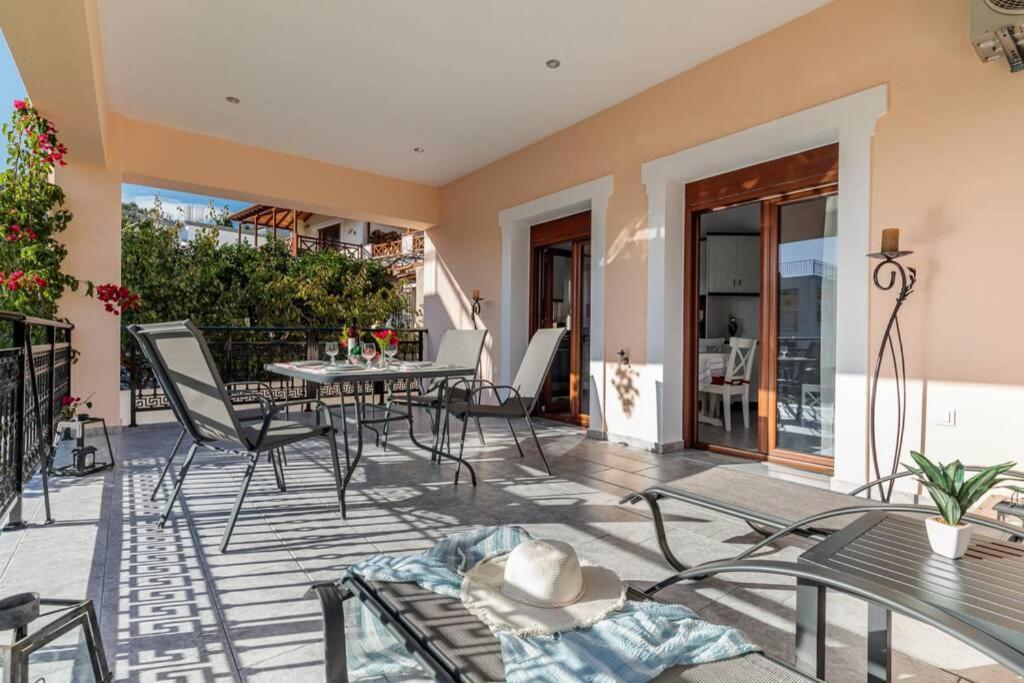 Meandros Apartment Garden View Skopelos Dış mekan fotoğraf